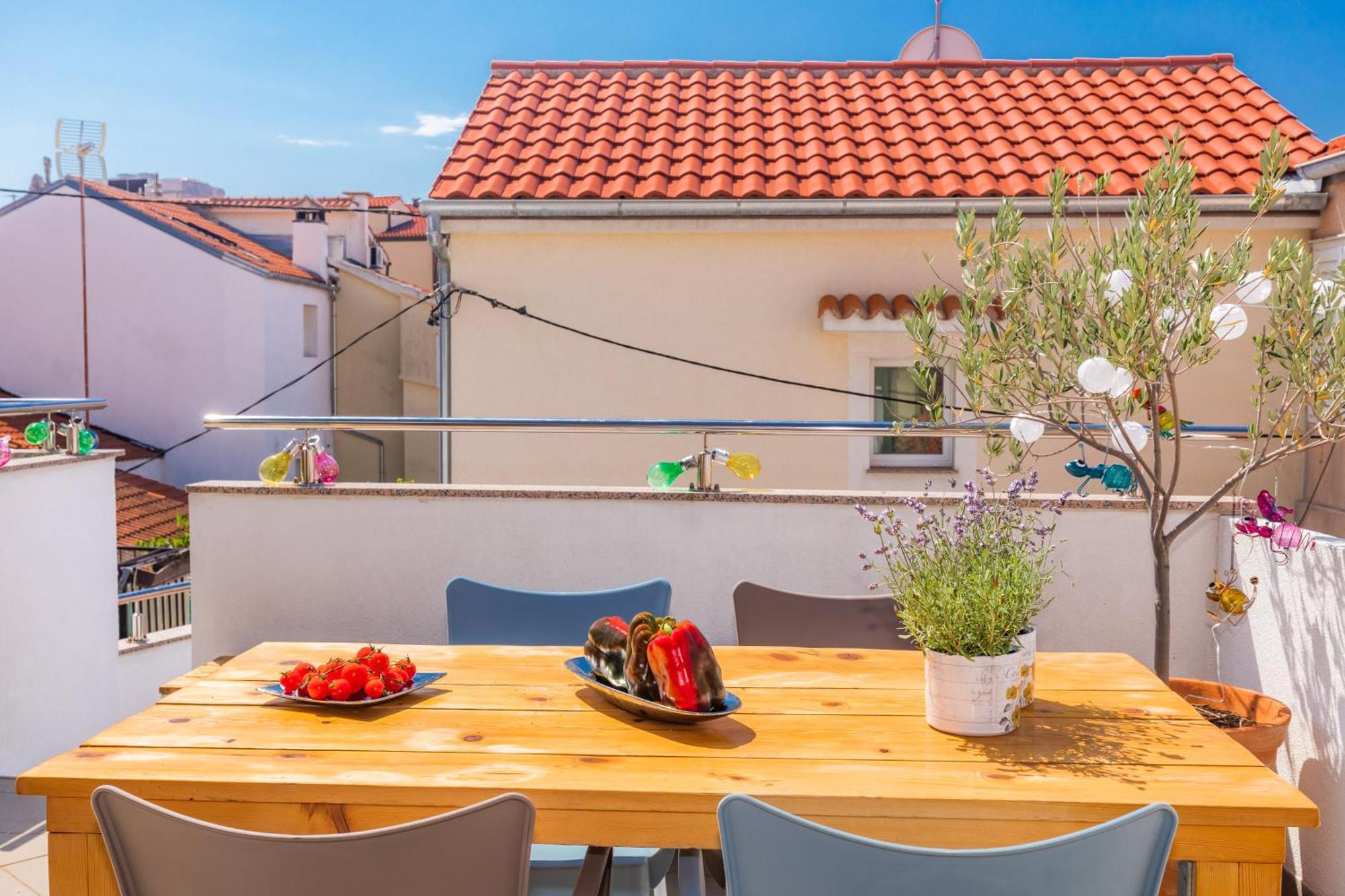 Yvonne Apartment Krk Town Exterior photo
